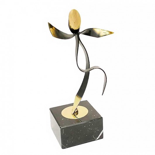 Trofeo Danza - En latón 22 cm